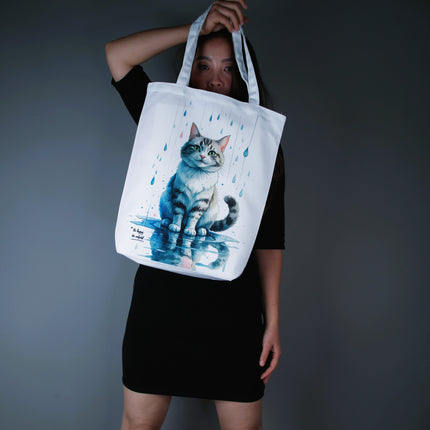 Domestic Shorthair Tabby Cat in rain - Tote Bag (White, Black, Beige) – Eco Canvas
